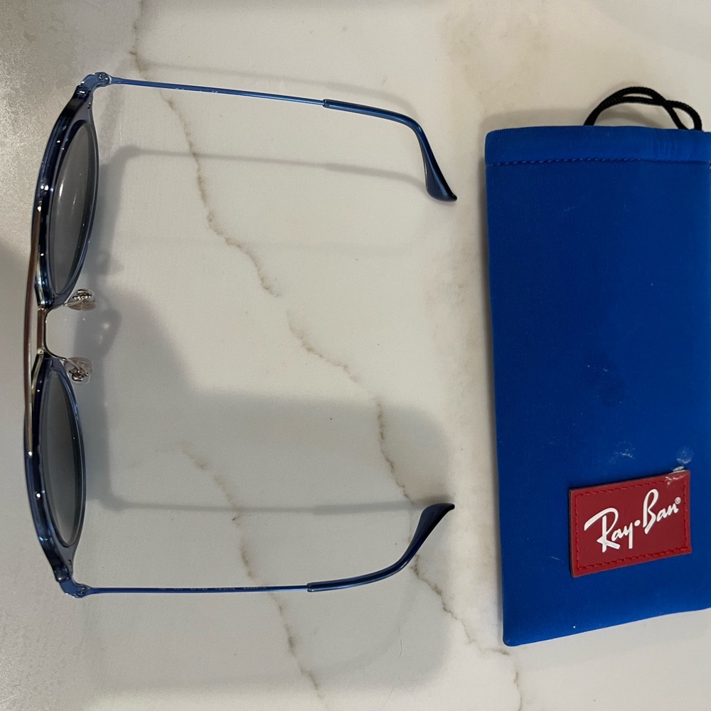 Kids Ray-ban sunglasses - Picture 2 of 4